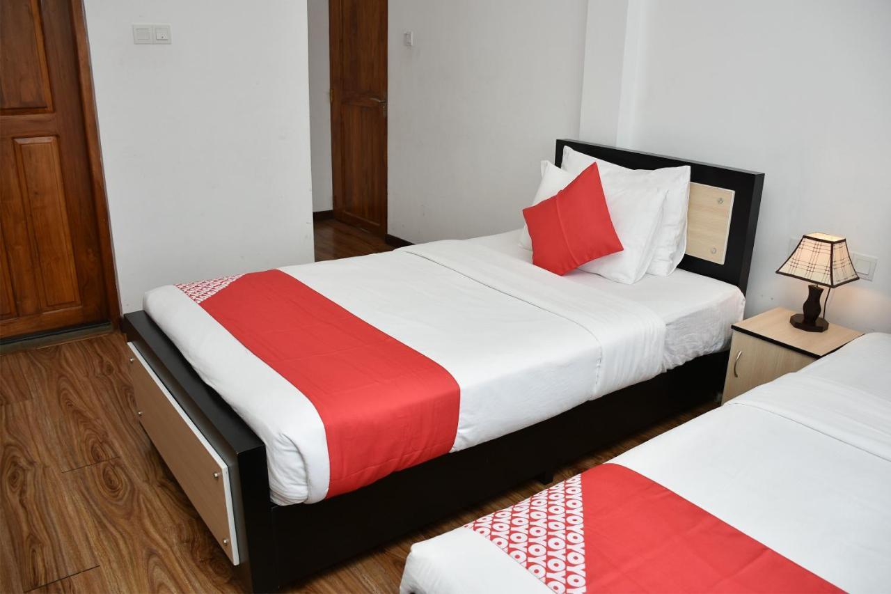 Oyo 430 The Turf Villa Nuwara Eliya Exterior photo